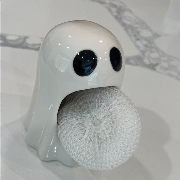 Other - 💀👻🎃 Scrubby Holder..👻👻